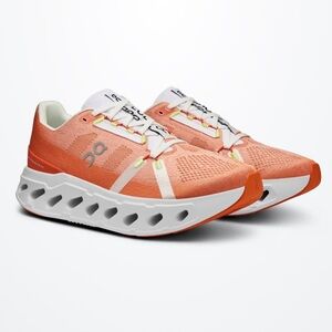 On Running Women's Cloudeclipse
Sneakers in Flame/Ivory Sz W8
